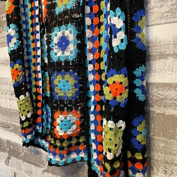 POL Granny Square Crochet - Picture 7 of 10